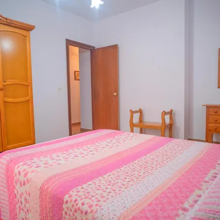 Con Balcones Y Aire Solo Familia Y Parejas 公寓 科尼尔-德拉弗龙特拉